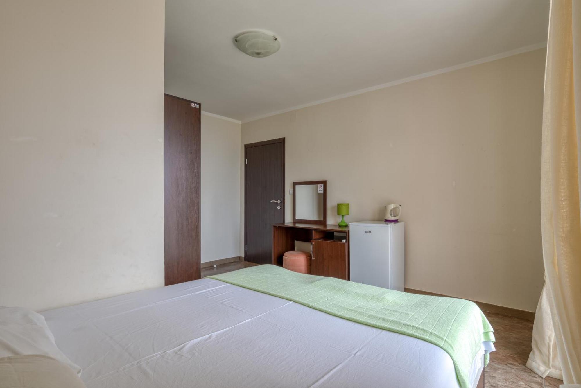 Snezna Kraljica Apartment Sutomore Exterior photo
